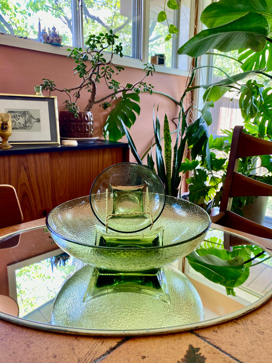 Vintage Atlas Avocado Green Chip & Dip Bowls Set